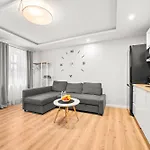 Platinum 14 Apartment *